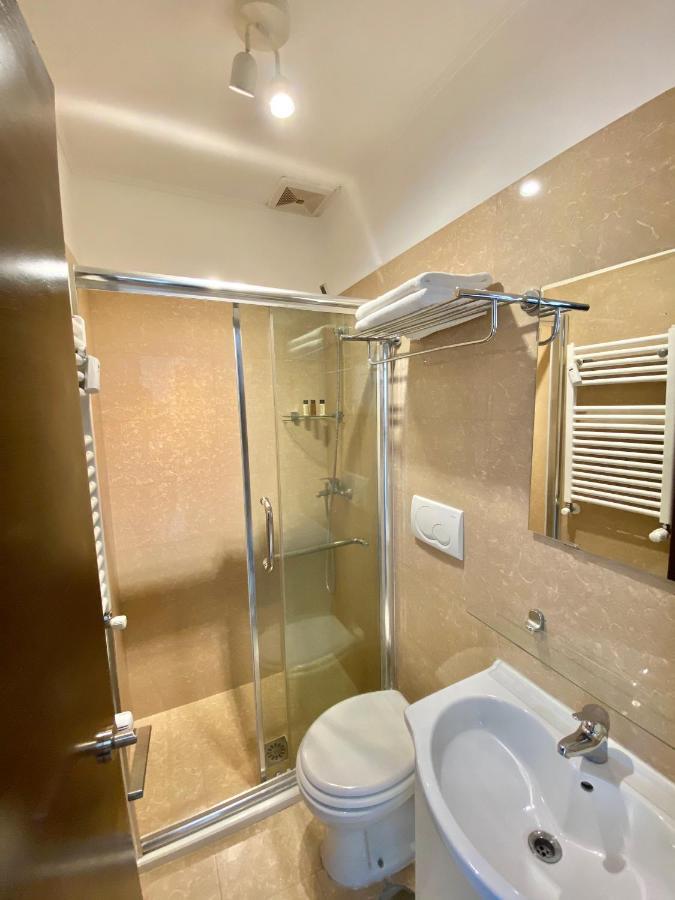 Euro Star Guest House Rom Exteriör bild